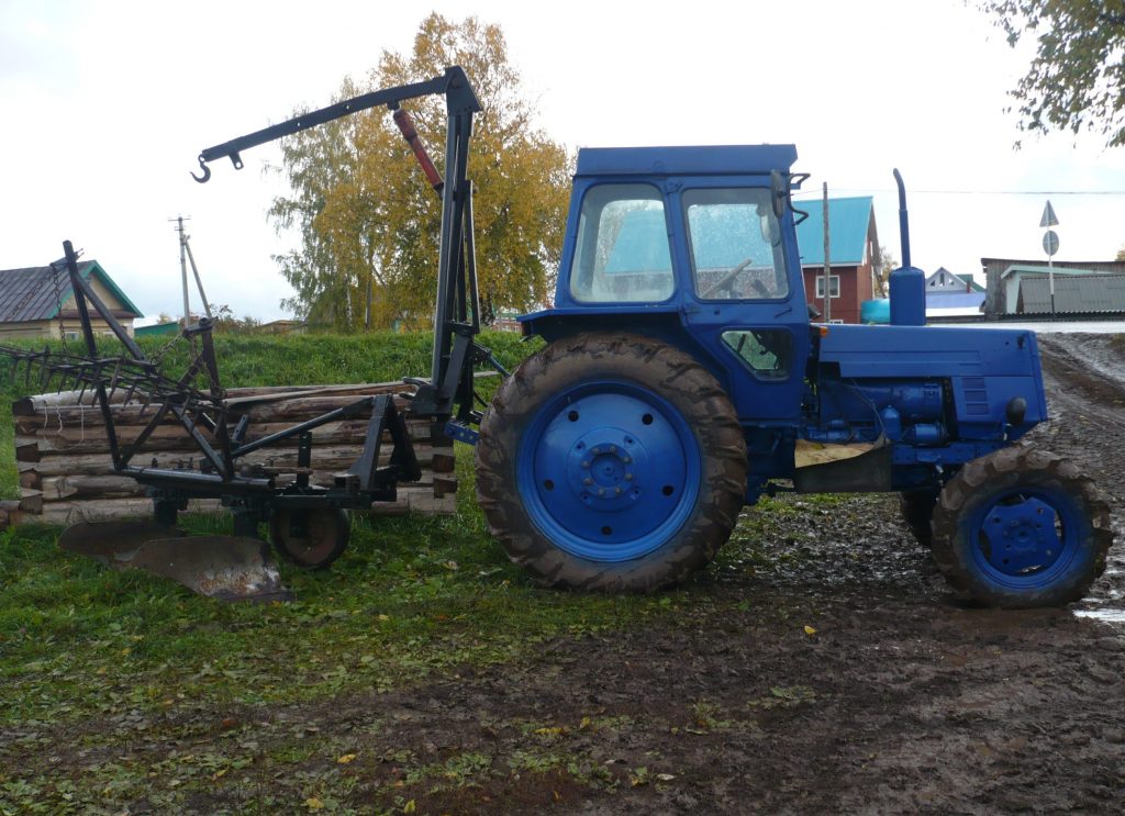 Права на трактор в Окуловке